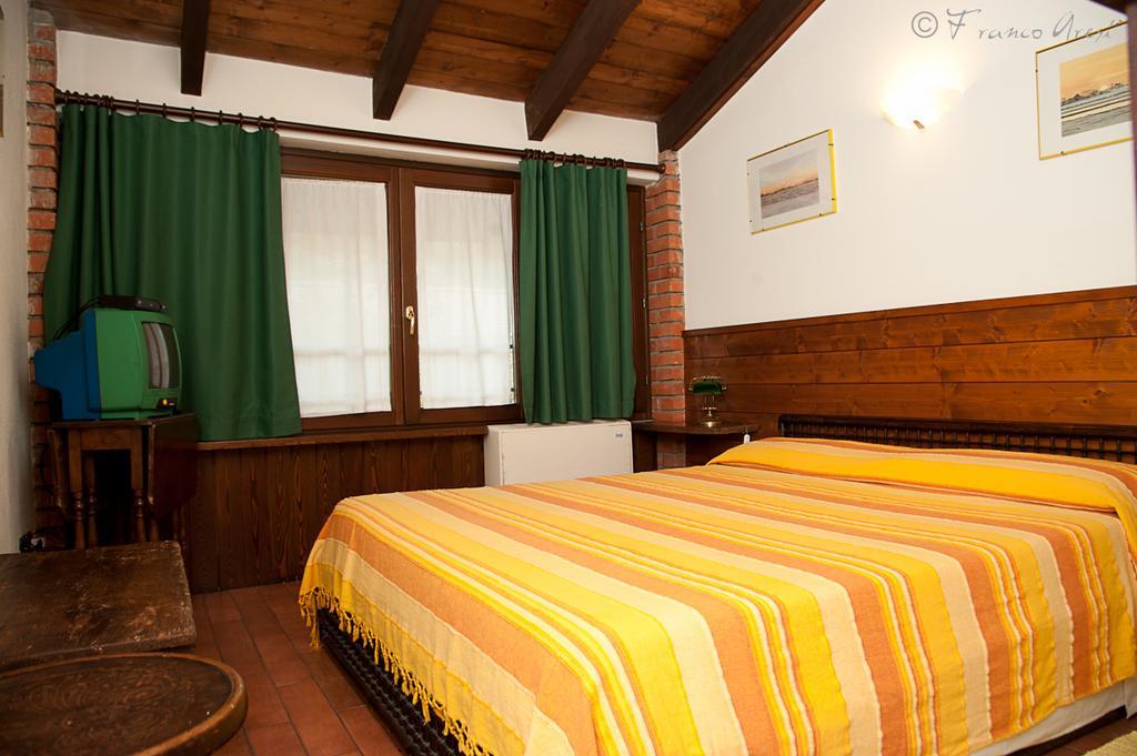 Agriturismo La Garzonera Vergiate Exterior photo